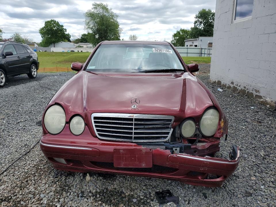 Продажа на аукционе авто 2002 Mercedes-benz E, vin: WDBJF82JX2X064403, номер лота: 52907196