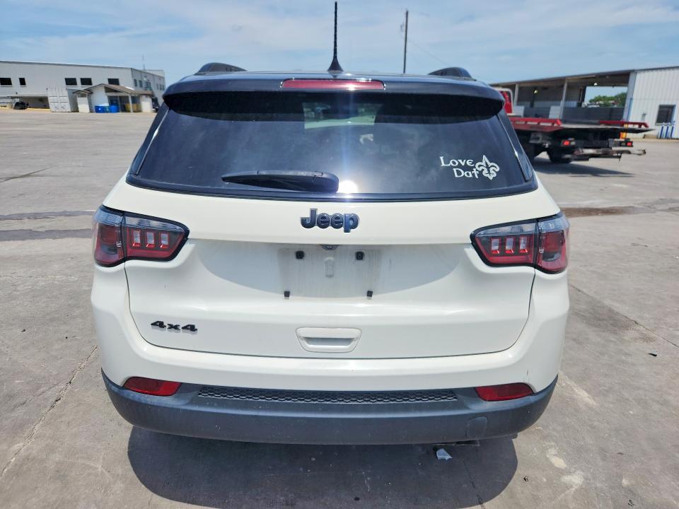 2018 Jeep Compass მანქანა იყიდება აუქციონზე, vin: 3C4NJDBB6JT394813, აუქციონის ნომერი: 52377486