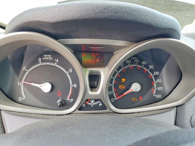 2011 Ford Fiesta მანქანა იყიდება აუქციონზე, vin: 3FADP4FJ2BM212196, აუქციონის ნომერი: 54605556