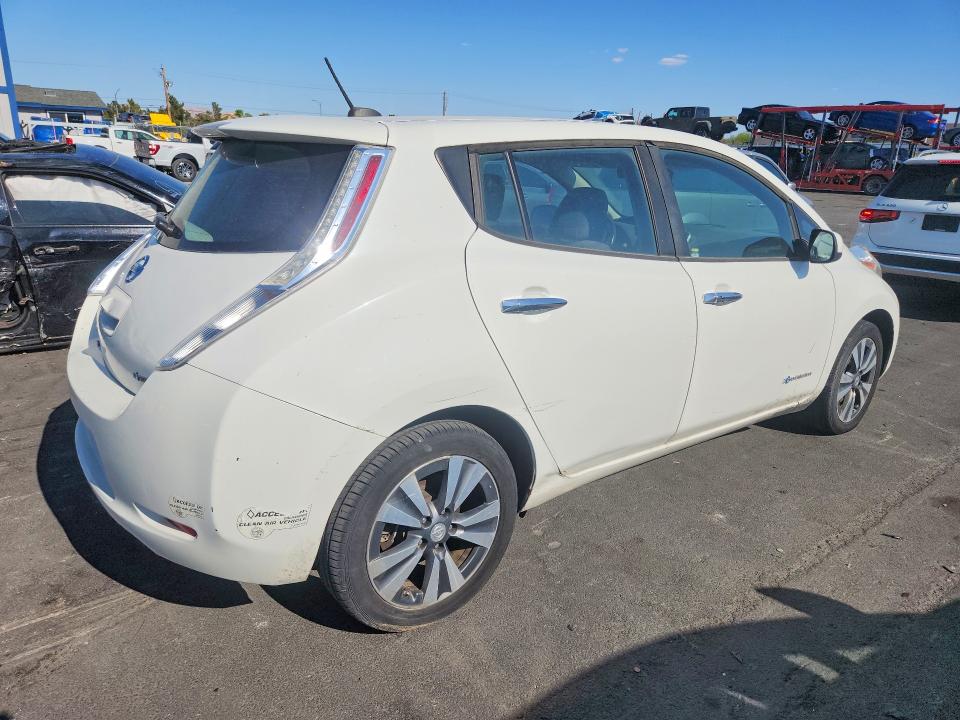 53986666 :رقم المزاد ، 1N4AZ0CPXFC326470 vin ، 2015 Nissan Leaf مزاد بيع