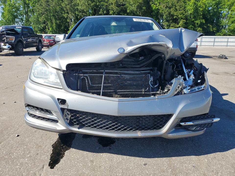 2014 Mercedes-benz C მანქანა იყიდება აუქციონზე, vin: WDDGF4HB8EA924199, აუქციონის ნომერი: 53907816