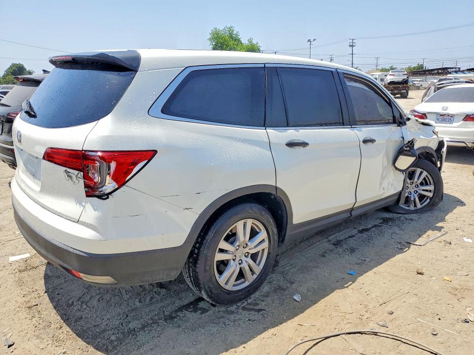 54521606 :رقم المزاد ، 5FNYF5H15JB023286 vin ، 2018 Honda Pilot مزاد بيع