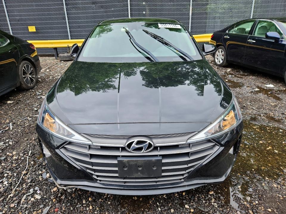 2020 Hyundai Elantra მანქანა იყიდება აუქციონზე, vin: 5NPD74LF1LH586932, აუქციონის ნომერი: 55011146