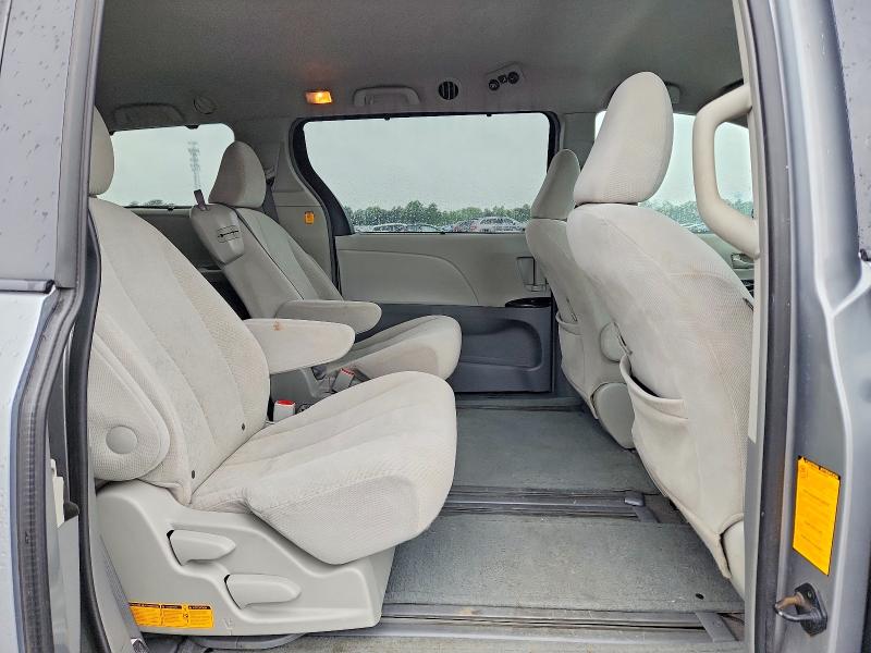 2011 Toyota Sienna მანქანა იყიდება აუქციონზე, vin: 5TDKK3DC9BS046614, აუქციონის ნომერი: 54666166
