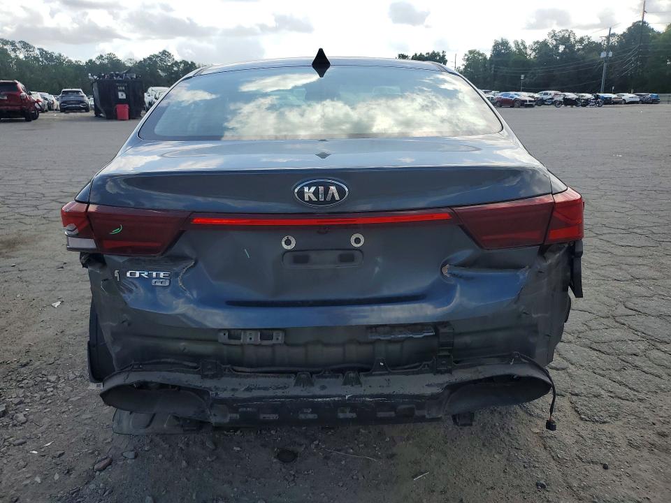 2021 Kia Forte მანქანა იყიდება აუქციონზე, vin: 3KPF24AD7ME401734, აუქციონის ნომერი: 54704056