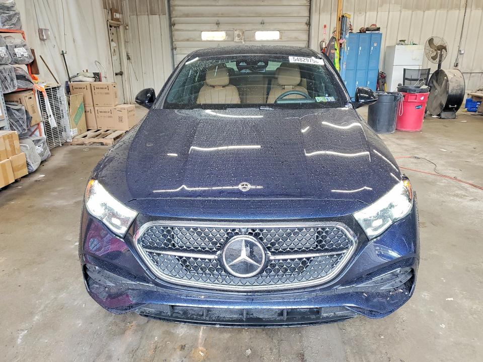 Продажа на аукционе авто 2025 Mercedes-benz E450, vin: W1KLF6BB4SA165758, номер лота: 54829756