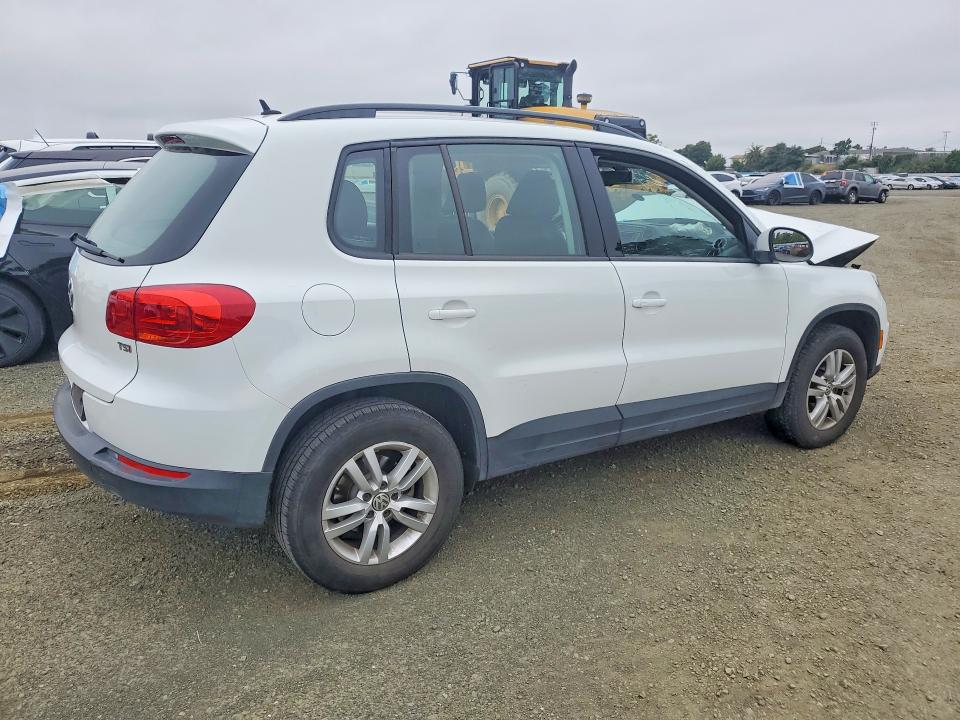 52380676 :رقم المزاد ، WVGAV7AX5GW584036 vin ، 2016 Volkswagen Tiguan مزاد بيع