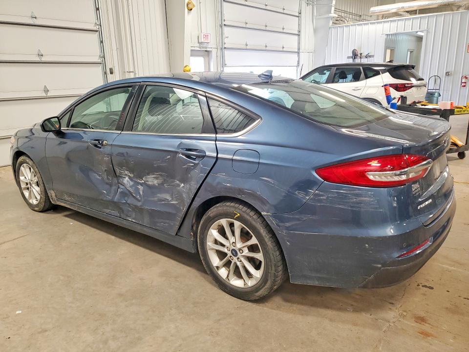 52487166 :رقم المزاد ، 3FA6P0HD6KR103803 vin ، 2019 Ford Fusion مزاد بيع