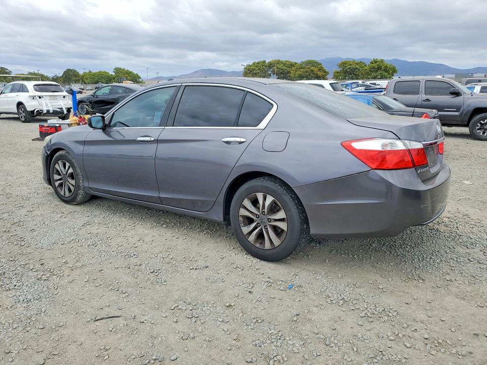 2015 Honda Accord მანქანა იყიდება აუქციონზე, vin: 1HGCR2F30FA174297, აუქციონის ნომერი: 54896396