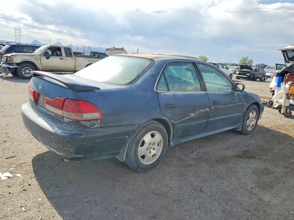 53465836 :رقم المزاد ، 1HGCG16591A063712 vin ، 2001 Honda Accord مزاد بيع