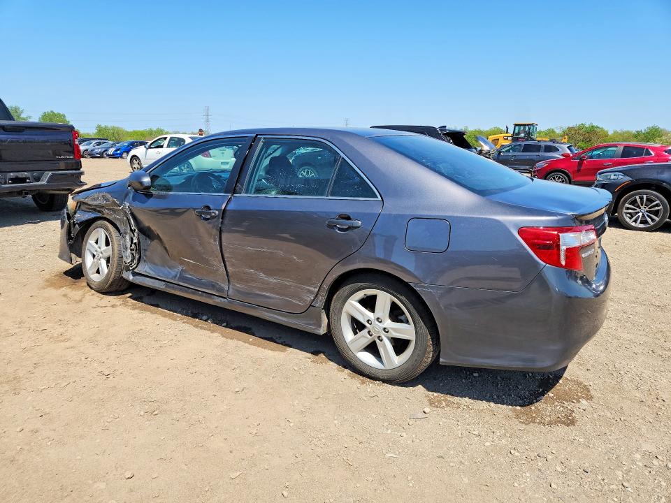 53751916 :رقم المزاد ، 4T1BF1FKXEU422455 vin ، 2014 Toyota Camry مزاد بيع