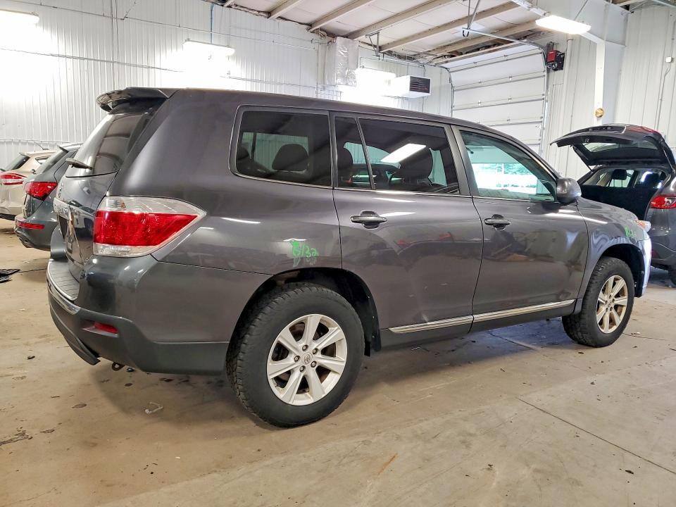 Продажа на аукционе авто 2013 Toyota Highlander, vin: 5TDBK3EHXDS230036, номер лота: 52544586