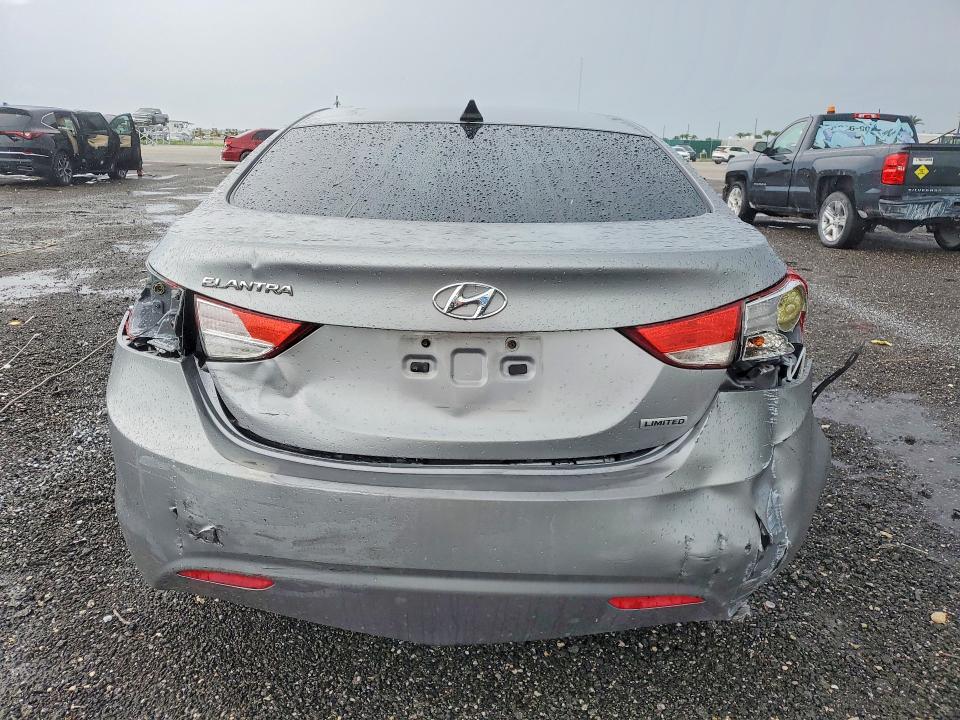 2013 Hyundai Elantra მანქანა იყიდება აუქციონზე, vin: KMHDH4AE2DU513370, აუქციონის ნომერი: 55120896