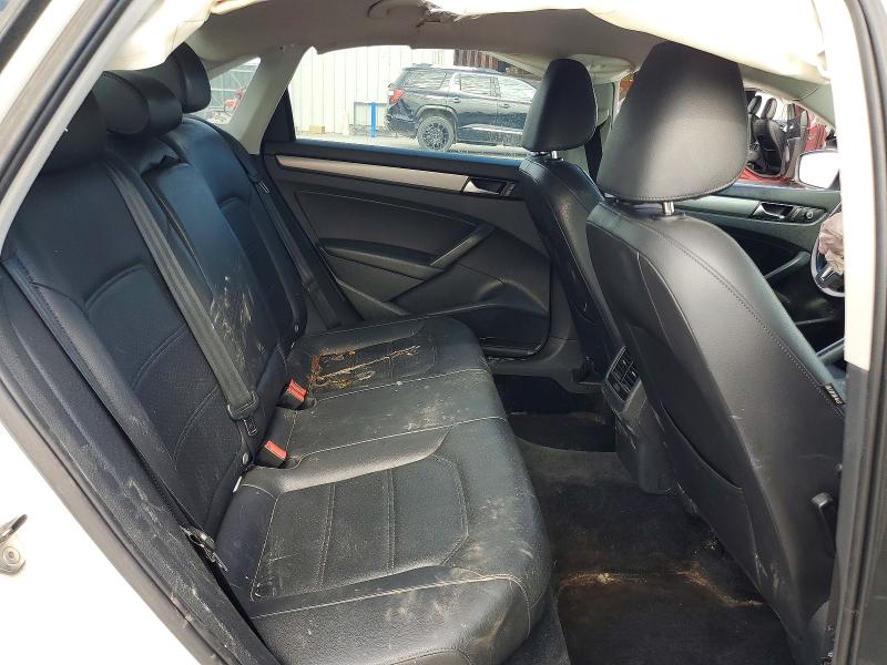 2014 Volkswagen Passat მანქანა იყიდება აუქციონზე, vin: 1VWBS7A36EC112132, აუქციონის ნომერი: 53317086