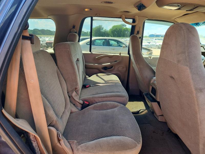54208126 :رقم المزاد ، 1FMRU15W12LA07065 vin ، 2002 Ford Expedition مزاد بيع
