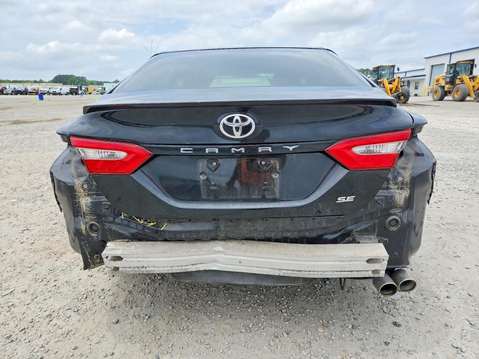 54321376 :رقم المزاد ، JTNB11HK7J3025863 vin ، 2018 Toyota Camry مزاد بيع