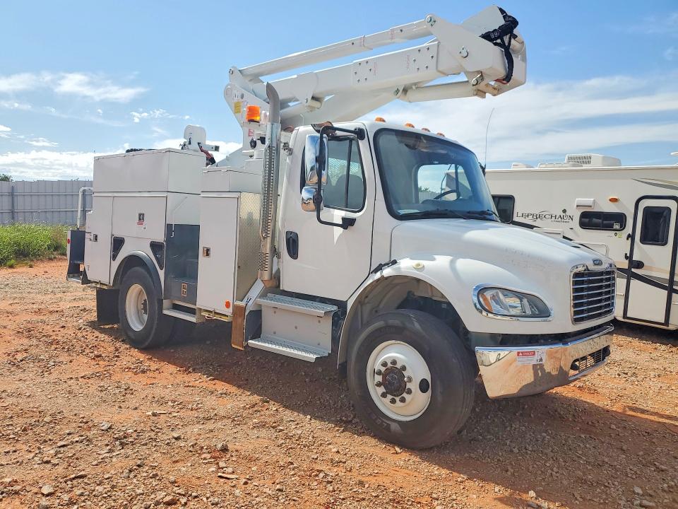 53094846 :رقم المزاد ، 1FVDCWFC9LHLL0470 vin ، 2020 Freightliner M2 مزاد بيع