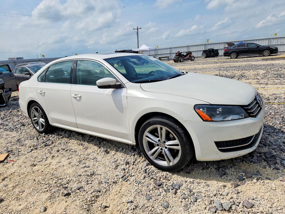 Продажа на аукционе авто 2013 Volkswagen Passat, vin: 1VWBN7A33DC102258, номер лота: 53701256