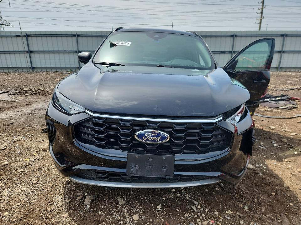 53987436 :رقم المزاد ، 1FMCU9MN0RUA15613 vin ، 2024 Ford Escape مزاد بيع