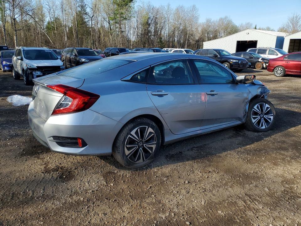 52152196 :رقم المزاد ، 2HGFC1F41JH107106 vin ، 2018 Honda Civic مزاد بيع
