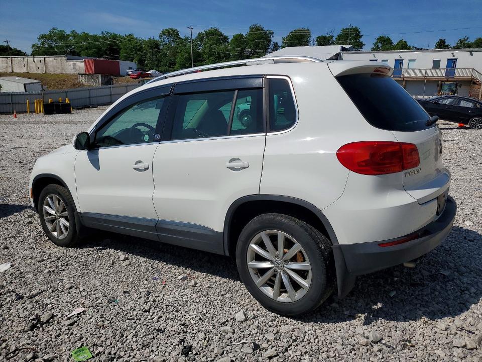 2017 Volkswagen Tiguan მანქანა იყიდება აუქციონზე, vin: WVGSV7AXXHK002512, აუქციონის ნომერი: 55624186