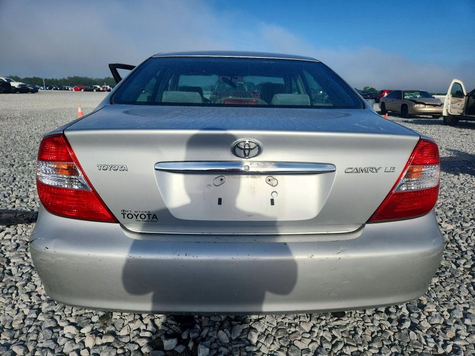 52836746 :رقم المزاد ، 4T1BE32K02U518871 vin ، 2002 Toyota Camry مزاد بيع