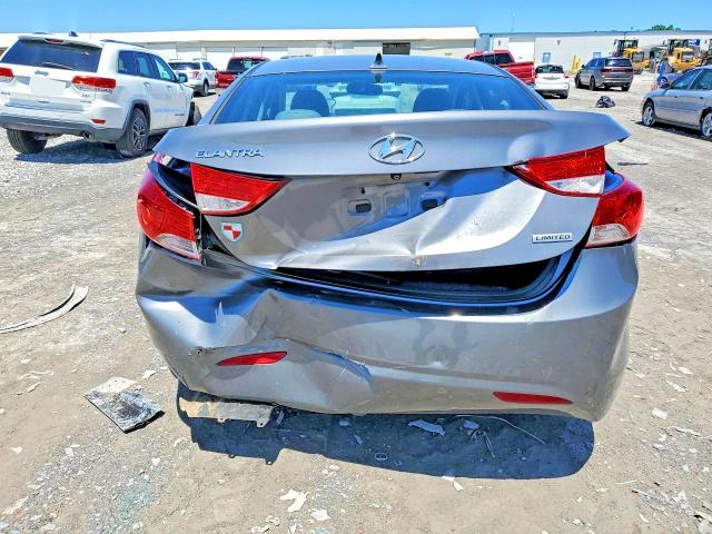 2013 Hyundai Elantra მანქანა იყიდება აუქციონზე, vin: 5NPDH4AE1DH252652, აუქციონის ნომერი: 52686066
