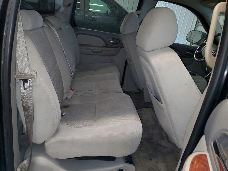53830526 :رقم المزاد ، 3GNFK12327G136323 vin ، 2007 Chevrolet Avalanche مزاد بيع