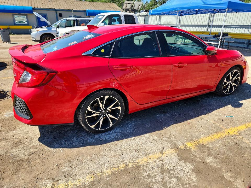 52895846 :رقم المزاد ، 2HGFC1E53JH704817 vin ، 2018 Honda Civic مزاد بيع