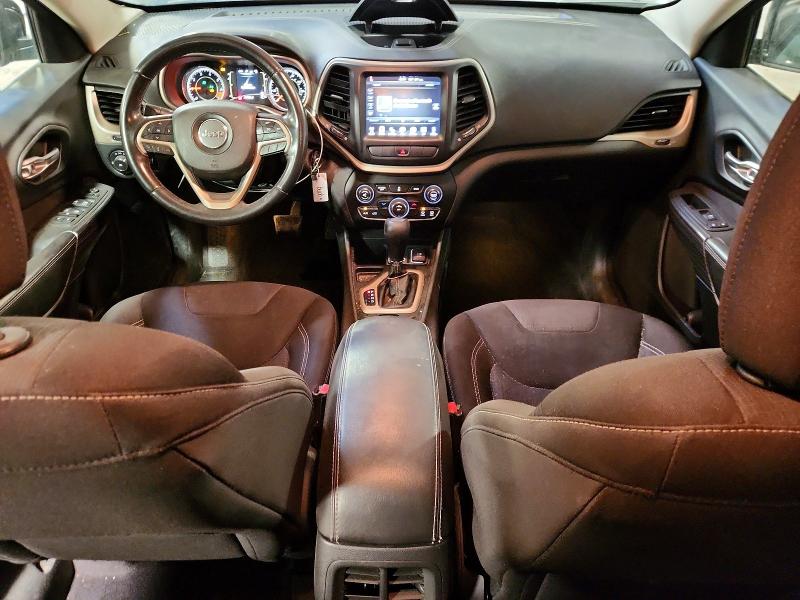 52647946 :رقم المزاد ، 1C4PJLCB9FW507995 vin ، 2015 Jeep Cherokee مزاد بيع
