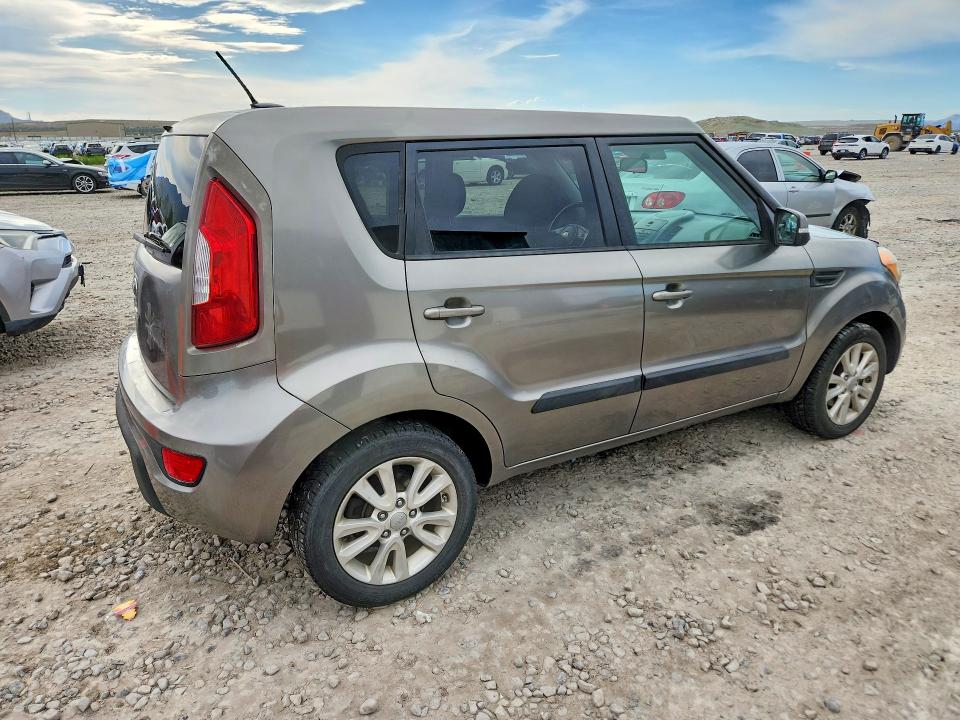 52101696 :رقم المزاد ، KNDJT2A69D7487609 vin ، 2013 Kia Soul مزاد بيع