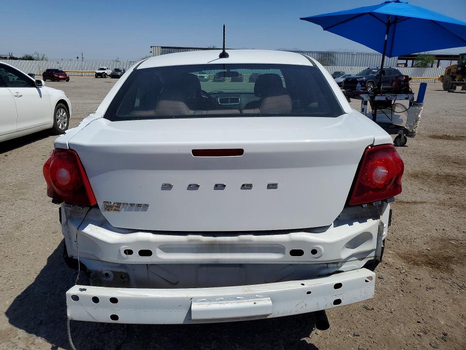 52205516 :رقم المزاد ، 1C3CDZAB8EN215338 vin ، 2014 Dodge Avenger مزاد بيع