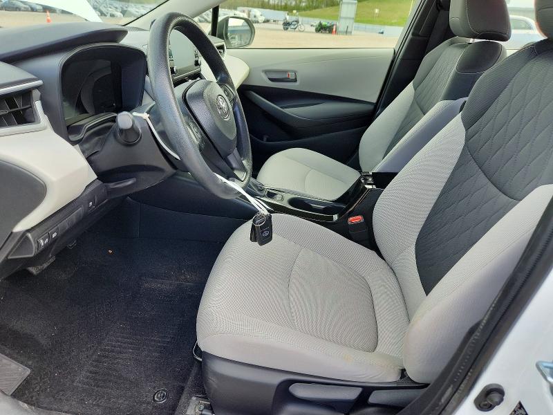 52212006 :رقم المزاد ، JTDEAMDE6N3007329 vin ، 2022 Toyota Corolla مزاد بيع