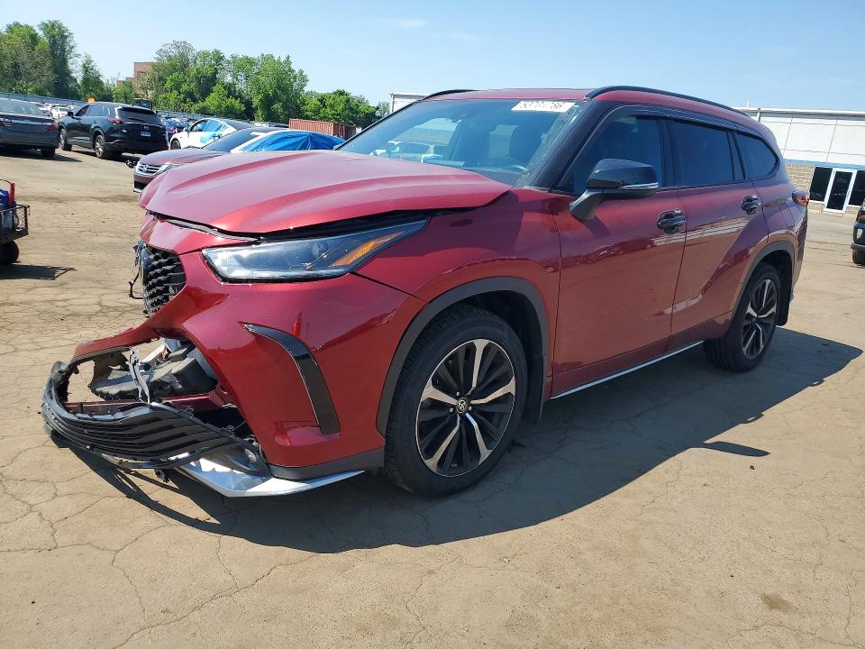 53781786 :رقم المزاد ، 5TDLZRBHXNS215898 vin ، 2022 Toyota Highlander مزاد بيع