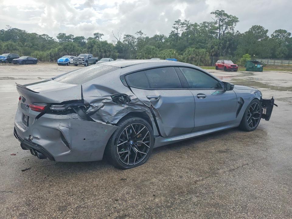 2024 Bmw M8 მანქანა იყიდება აუქციონზე, vin: WBSGV0C01RCS01101, აუქციონის ნომერი: 54265006