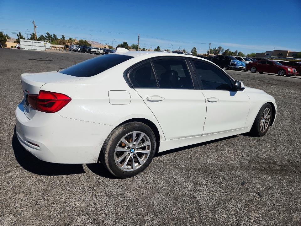 Продажа на аукционе авто 2017 Bmw 320, vin: WBA8E1G30HNU15812, номер лота: 53848936