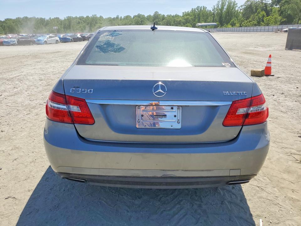 52597586 :رقم المزاد ، WDDHF2EBXBA451057 vin ، 2011 Mercedes-benz E مزاد بيع