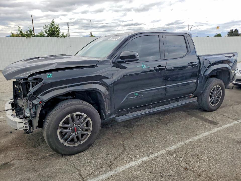 Auction sale of the 2025 Toyota Tacoma, vin: 3TMKB5FN0SM025404, lot number: 52500646