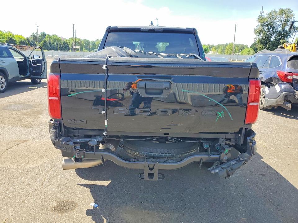 52028826 :رقم المزاد ، 3TMLB5JN8SM205371 vin ، 2025 Toyota Tacoma مزاد بيع