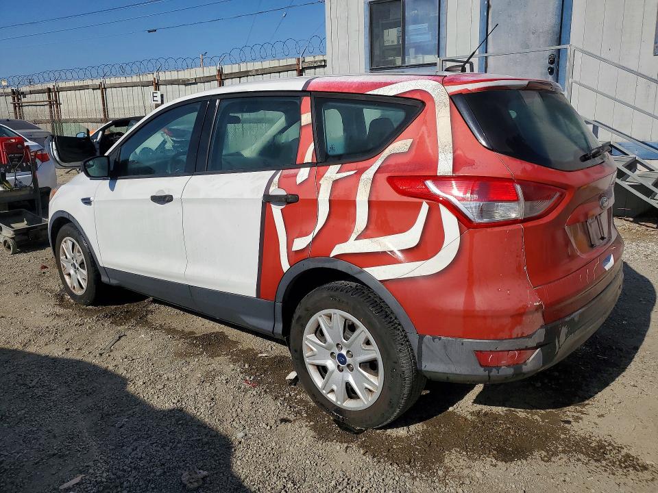 53773406 :رقم المزاد ، 1FMCU0F71FUA45452 vin ، 2015 Ford Escape مزاد بيع