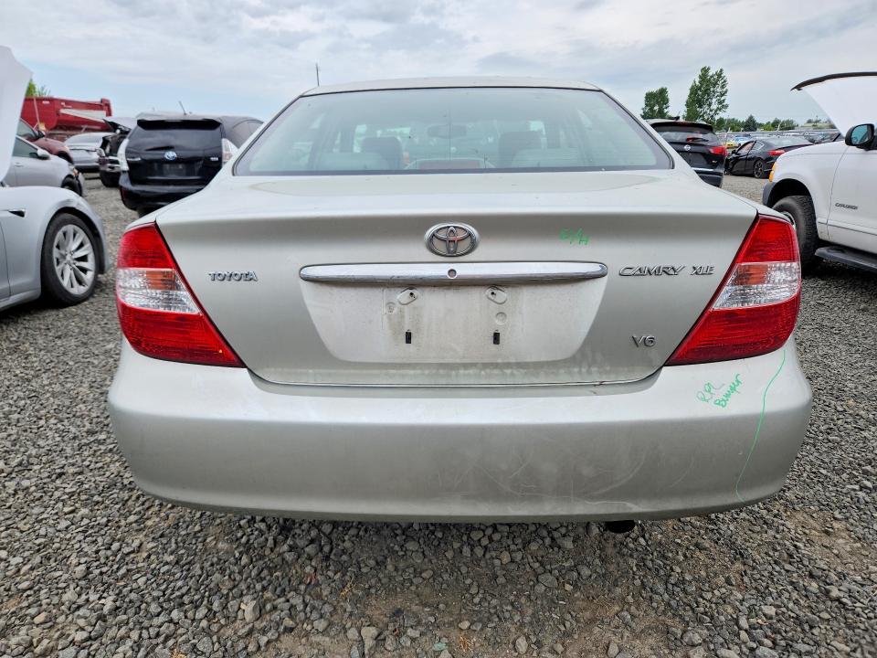 55180256 :رقم المزاد ، JTDBF30K540153487 vin ، 2004 Toyota Camry مزاد بيع