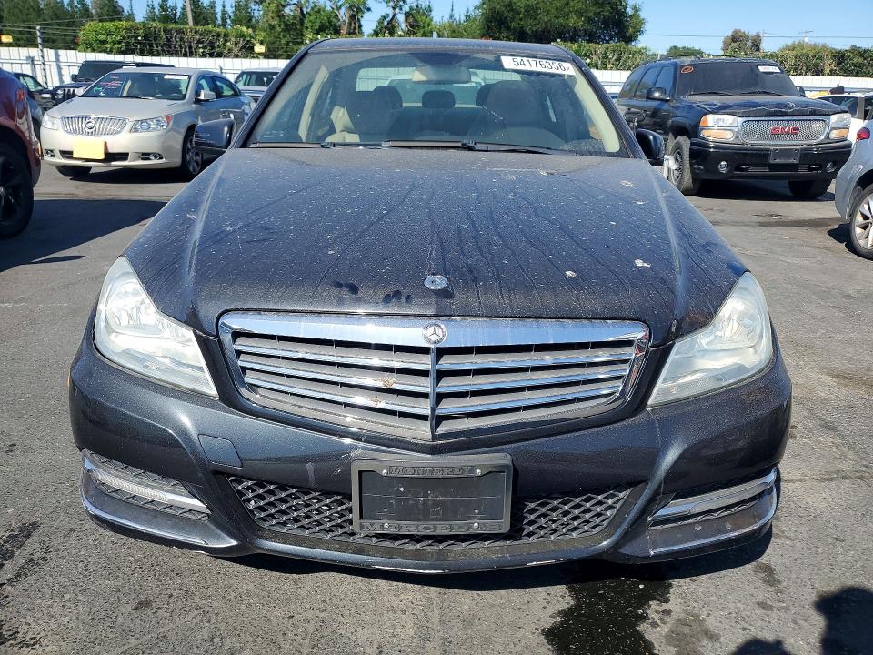 Продаж на аукціоні авто 2012 Mercedes-benz C, vin: WDDGF4HB5CR228091, номер лоту: 54176356