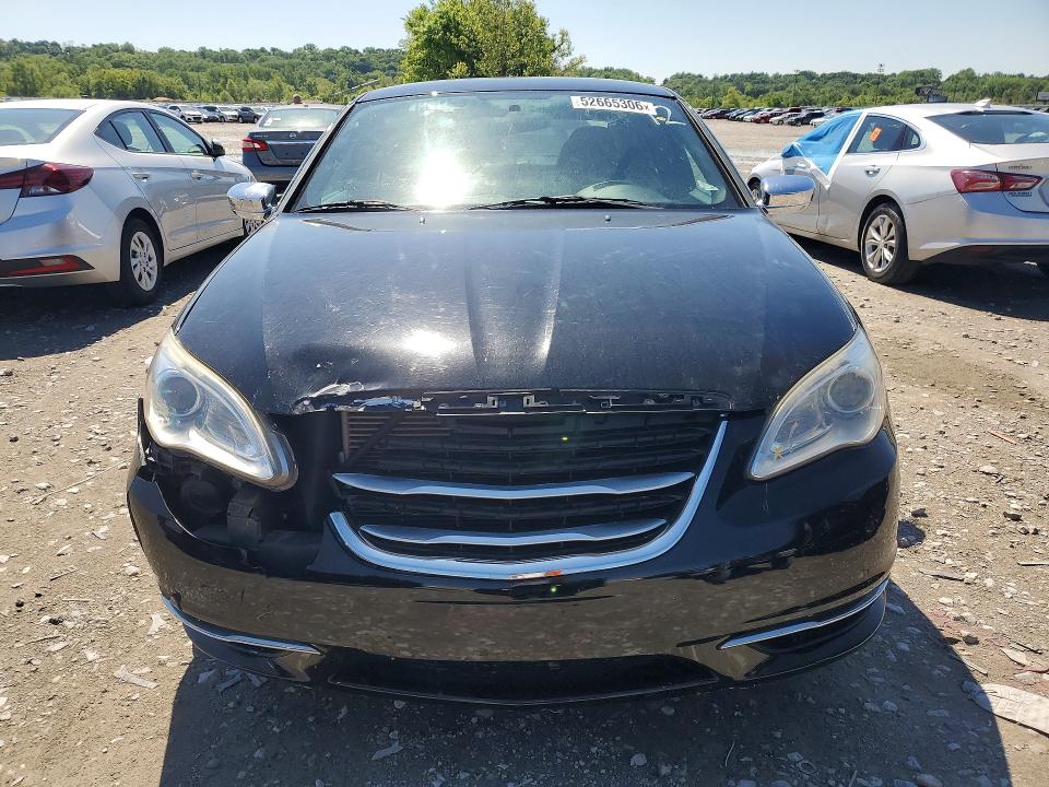 Продажа на аукционе авто 2014 Chrysler 200, vin: 1C3CCBAB7EN146488, номер лота: 52665306