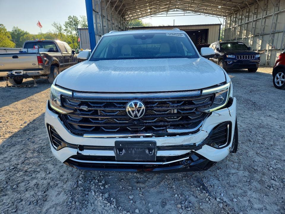 52945336 :رقم المزاد ، 1V2FE2CA8RC217835 vin ، 2024 Volkswagen Atlas Cross Sport مزاد بيع