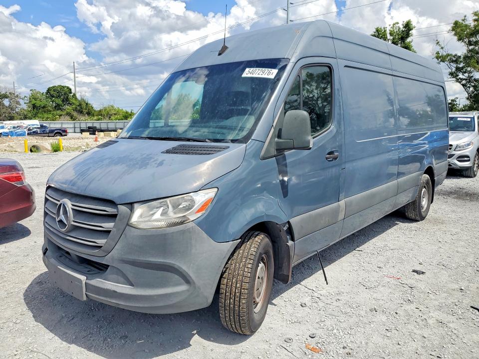 54072976 :رقم المزاد ، WD4PF1CD3KP151609 vin ، 2019 Mercedes Benz Sprinter مزاد بيع