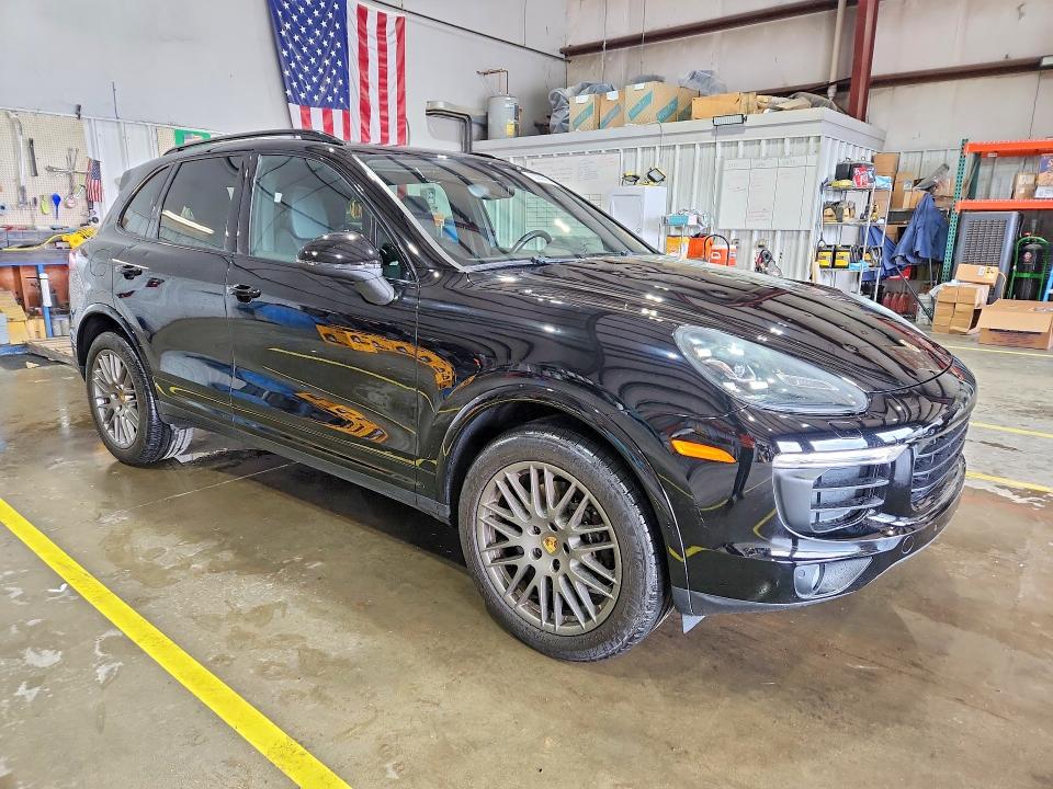 2017 Porsche Cayenne მანქანა იყიდება აუქციონზე, vin: WP1AA2A21HKA80923, აუქციონის ნომერი: 53059736