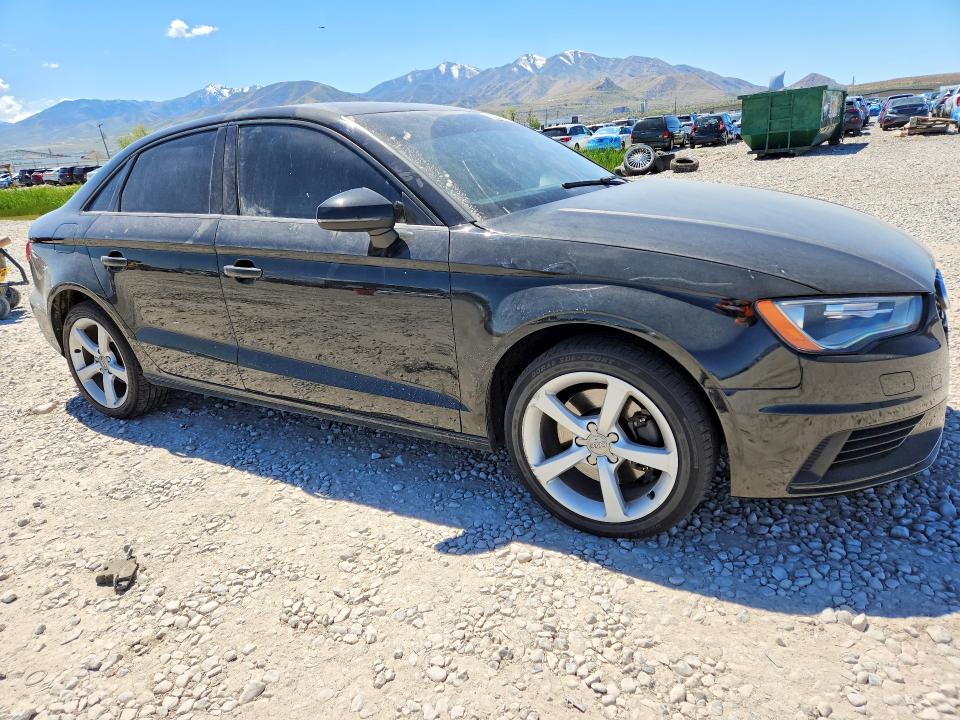 2015 Audi A3 მანქანა იყიდება აუქციონზე, vin: WAUBFGFF0F1138911, აუქციონის ნომერი: 52093796