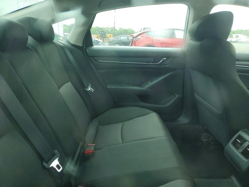 2018 Honda Accord მანქანა იყიდება აუქციონზე, vin: 1HGCV1F4XJA032837, აუქციონის ნომერი: 55015106