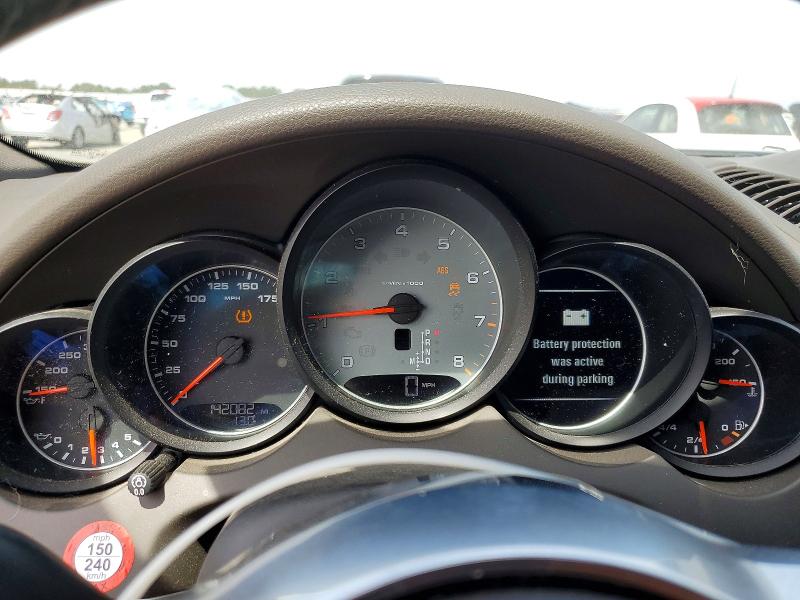 52066316 :رقم المزاد ، WP1AB2A22FLA60118 vin ، 2015 Porsche Cayenne مزاد بيع