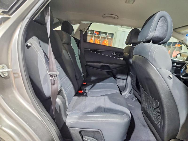 2016 Kia Sorento მანქანა იყიდება აუქციონზე, vin: 5XYPGDA38GG081537, აუქციონის ნომერი: 54340446